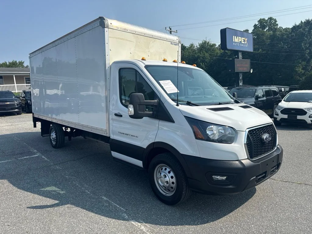 Used 2023 White Ford Base image 4