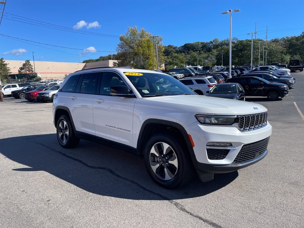 Certified Used 2024 White Jeep 4xe image 7