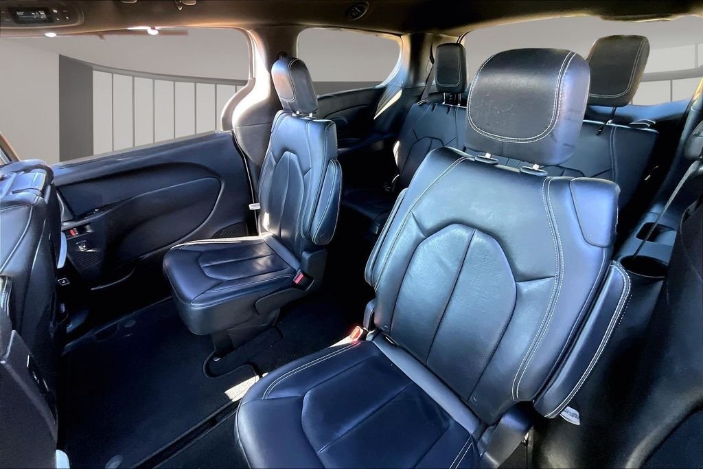 Used 2020 White Chrysler Touring L Plus image 28