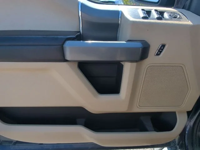 2015 Ford F-150 XLT - Photo 25