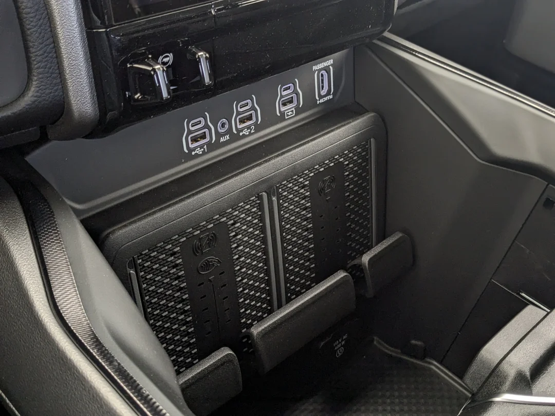 New 2026 White RAM Rebel - - 5.7L HEMI V8 - Rebel Level 1 Equip Grp - Trailer Brake Ctrl - Steel Sport Hood & More! image 21
