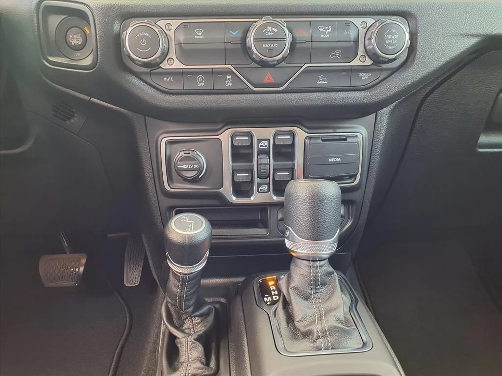 2026 Jeep Wrangler 4-Door Sport - Photo 9