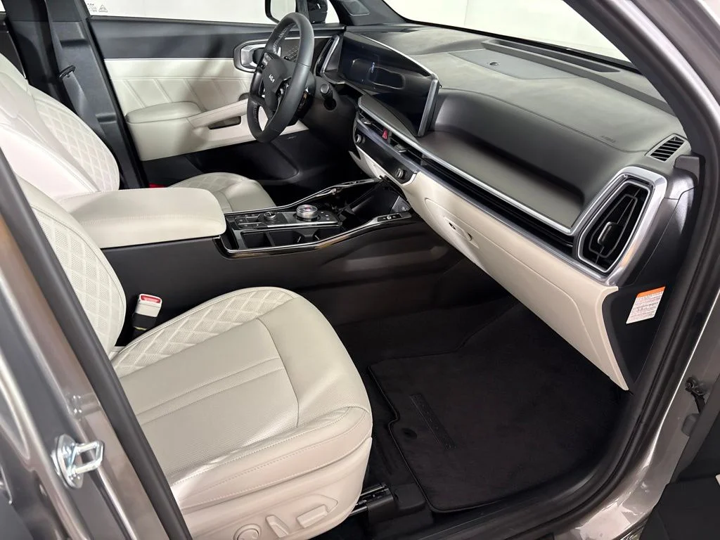 New 2026 Volcanic Sand Kia X-Line SX Prestige AWD image 17
