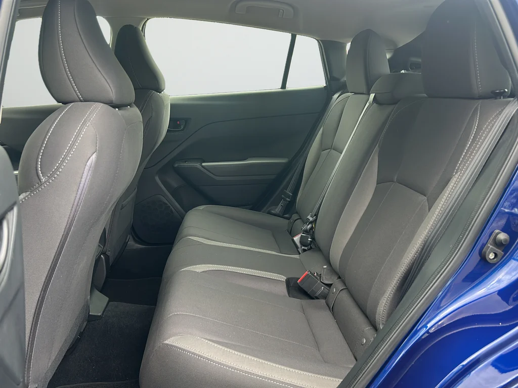 Used 2024 Blue Subaru Base image 11