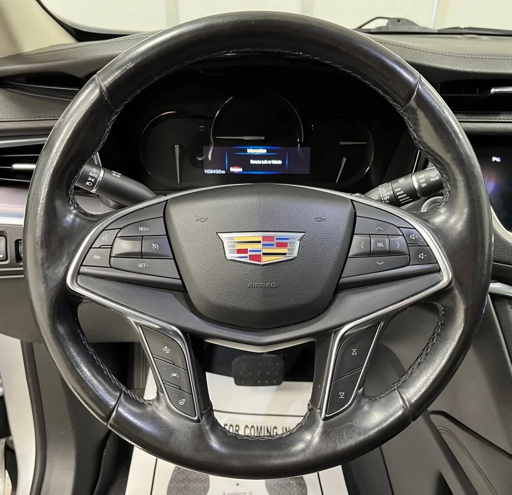 Used 2019 Silver Cadillac Premium Luxury image 23