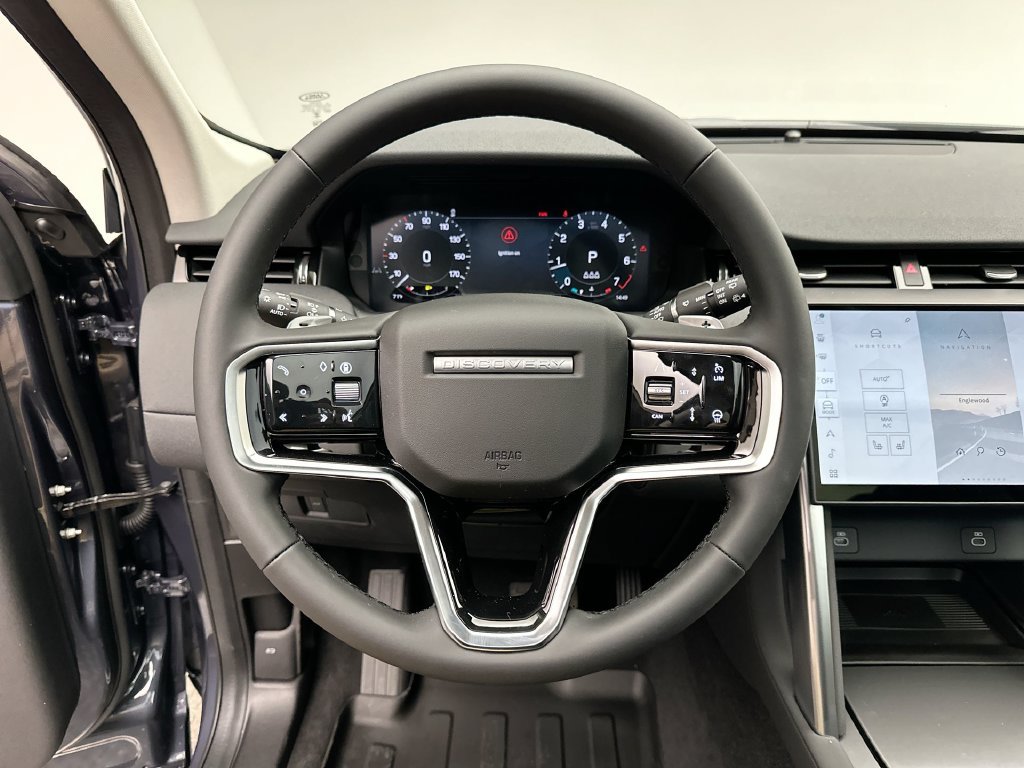 Used 2025 Varesine Blue Metallic Land Rover S image 14