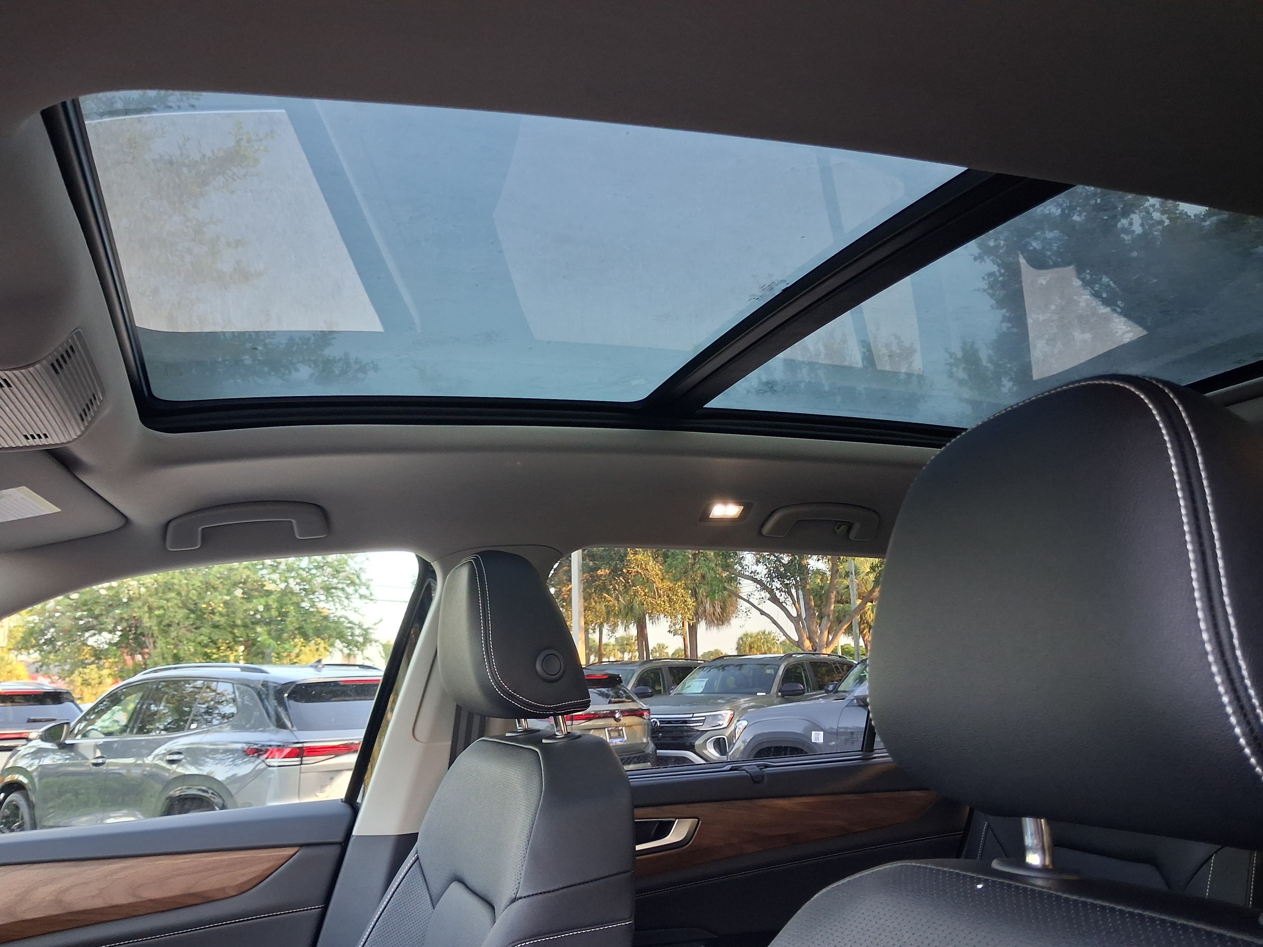 New 2026 Black Volkswagen 2.0T SE w/Technology image 8