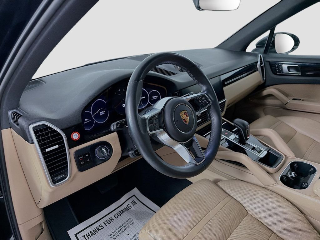 Certified Used 2019 Black Porsche  image 4