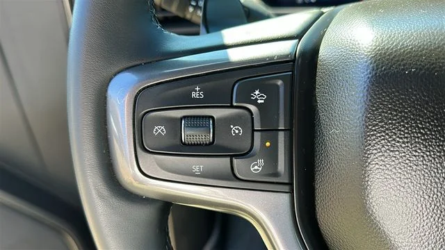Used 2024 Gray Chevrolet ZR2 image 17