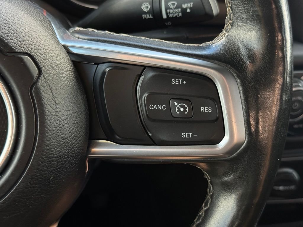 Used 2020 Black Jeep Sport image 27