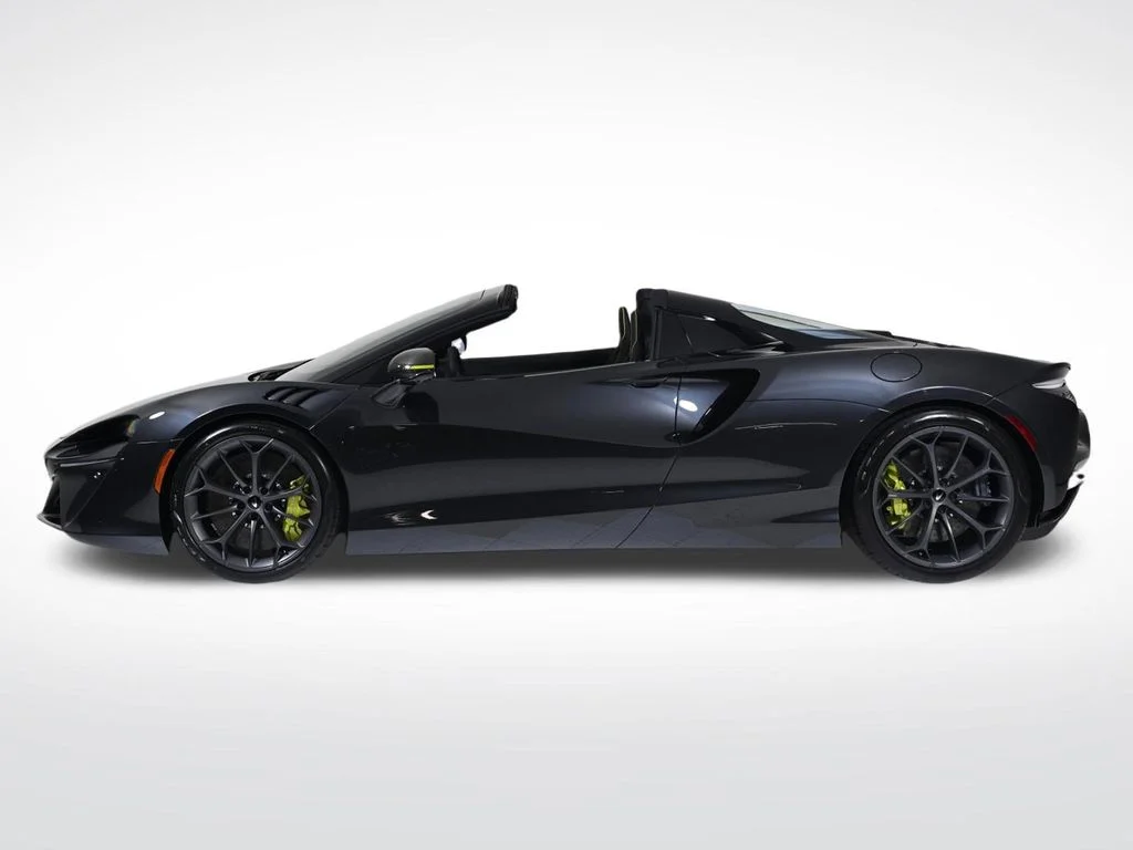 New 2026 Plateaux McLaren Spider image 2
