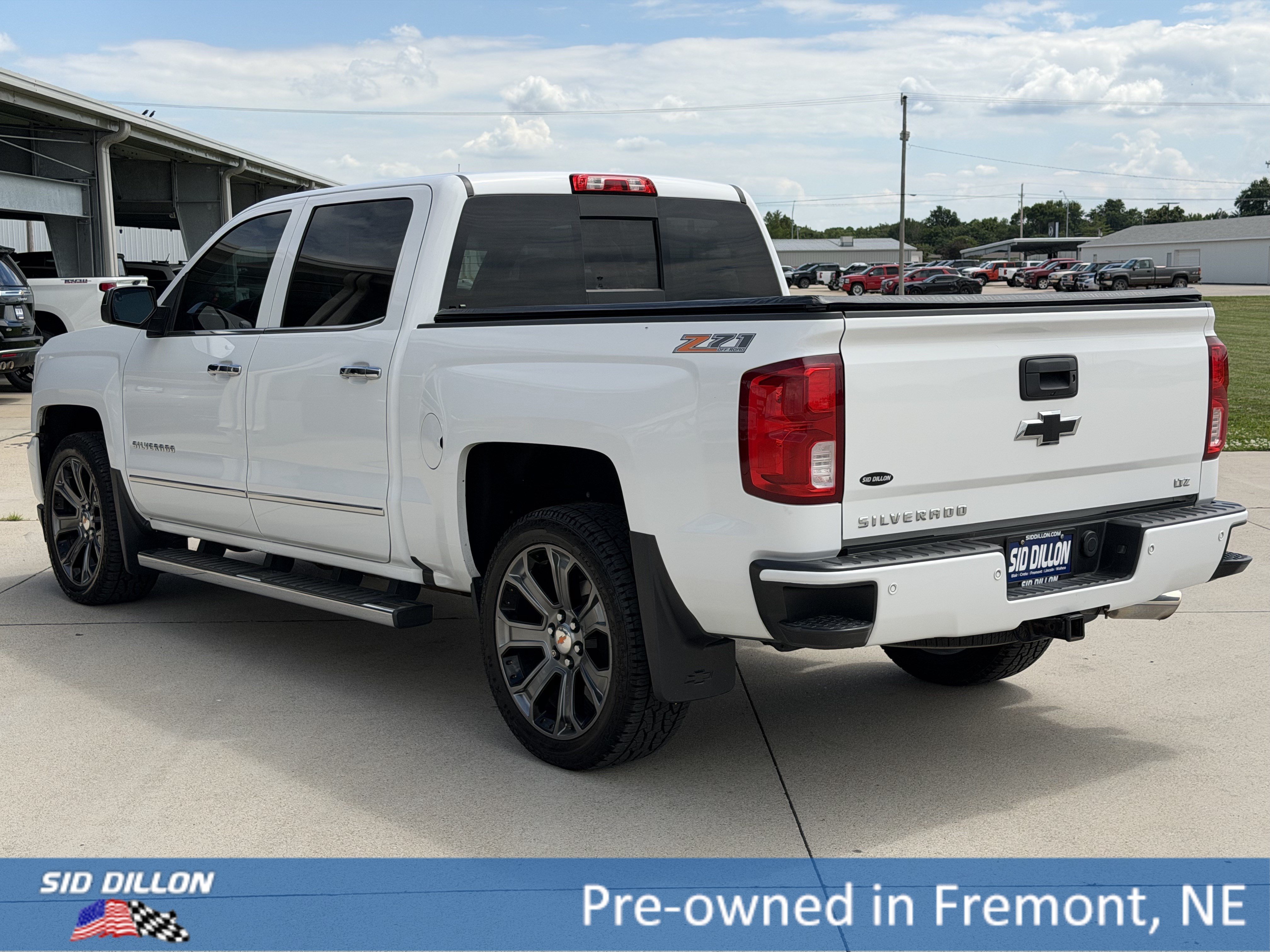 Used 2016 Summit White Chevrolet LTZ image 14