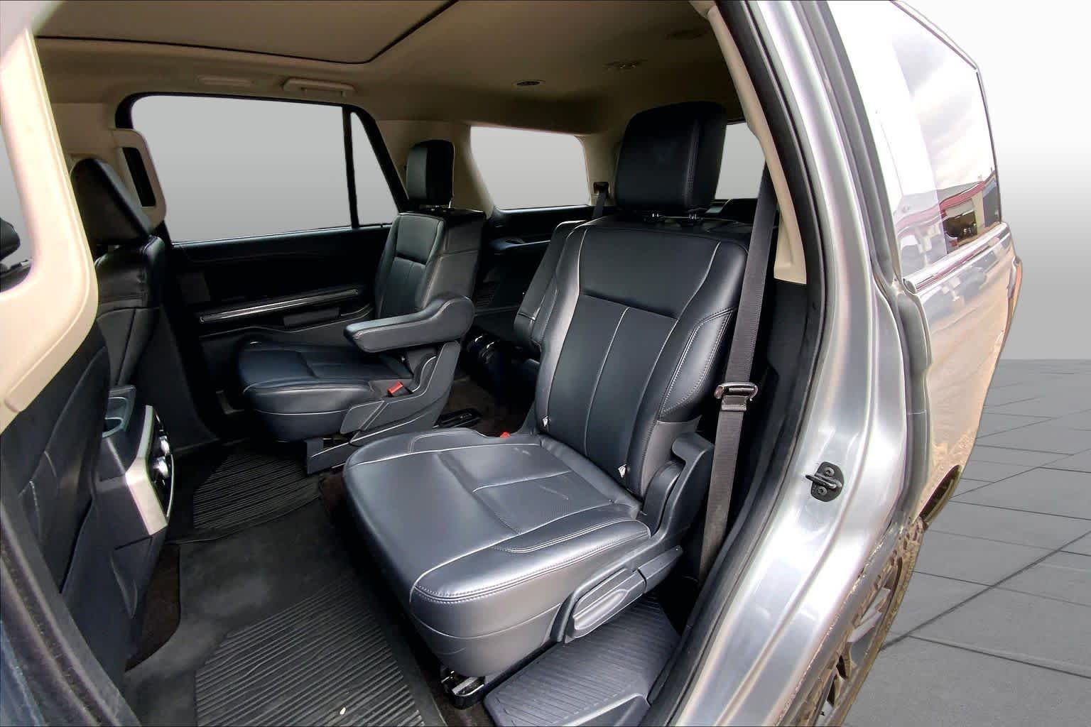 Certified Used 2023 Iconic Silver Metallic Ford XLT image 21