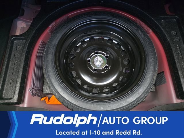 Used 2017 RED HOT Chevrolet Premier image 29