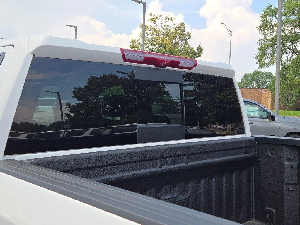 2026 Chevrolet Silverado 1500 ZR2 - Photo 18