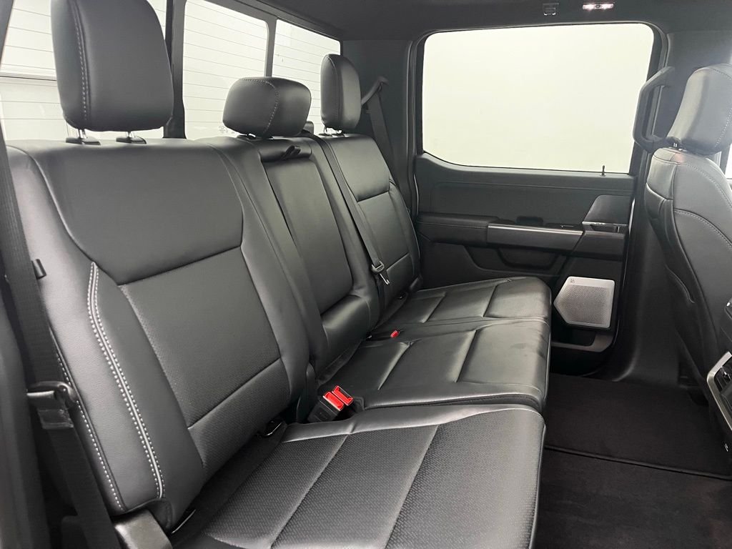 New 2026 Silver Ford Lariat image 32