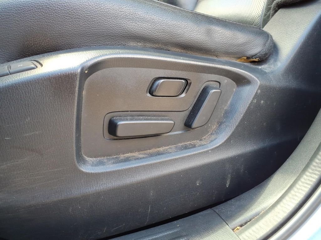 Used 2020 Sonic Silver Metallic Mazda Grand Touring image 3