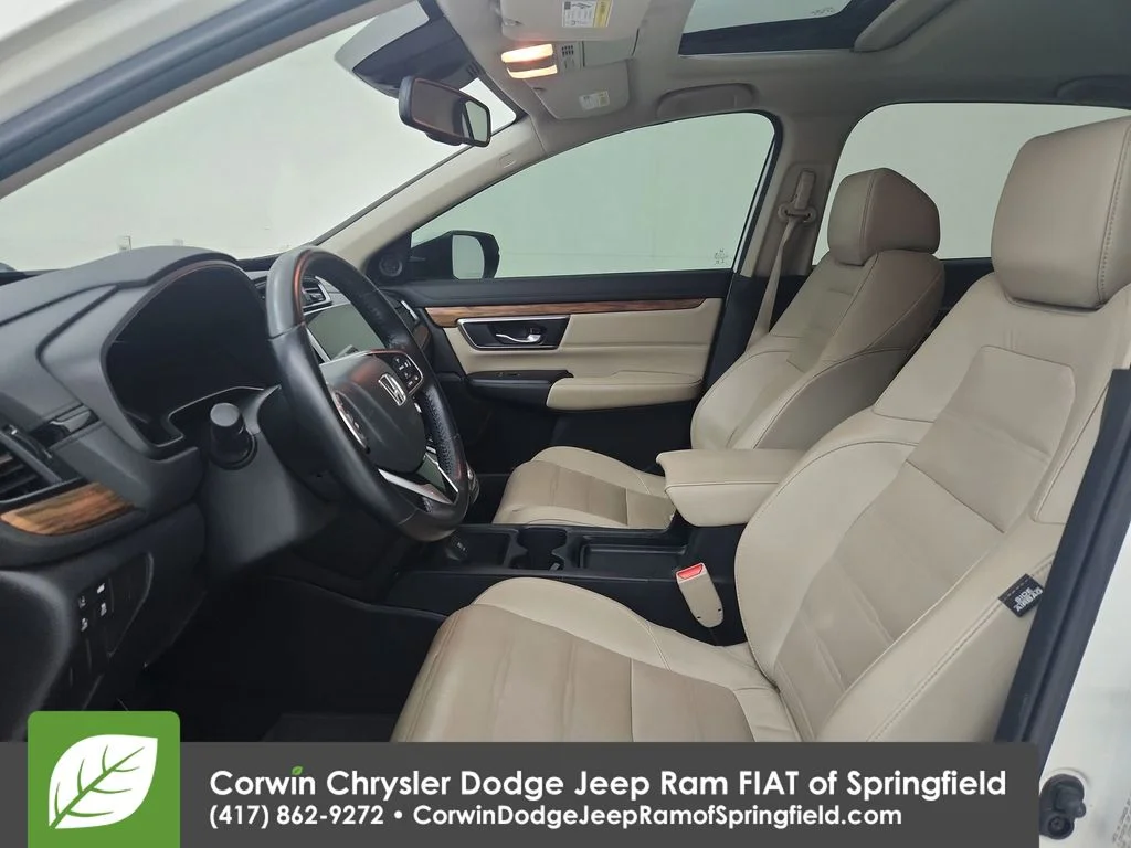 Used 2018 White Honda Touring image 18