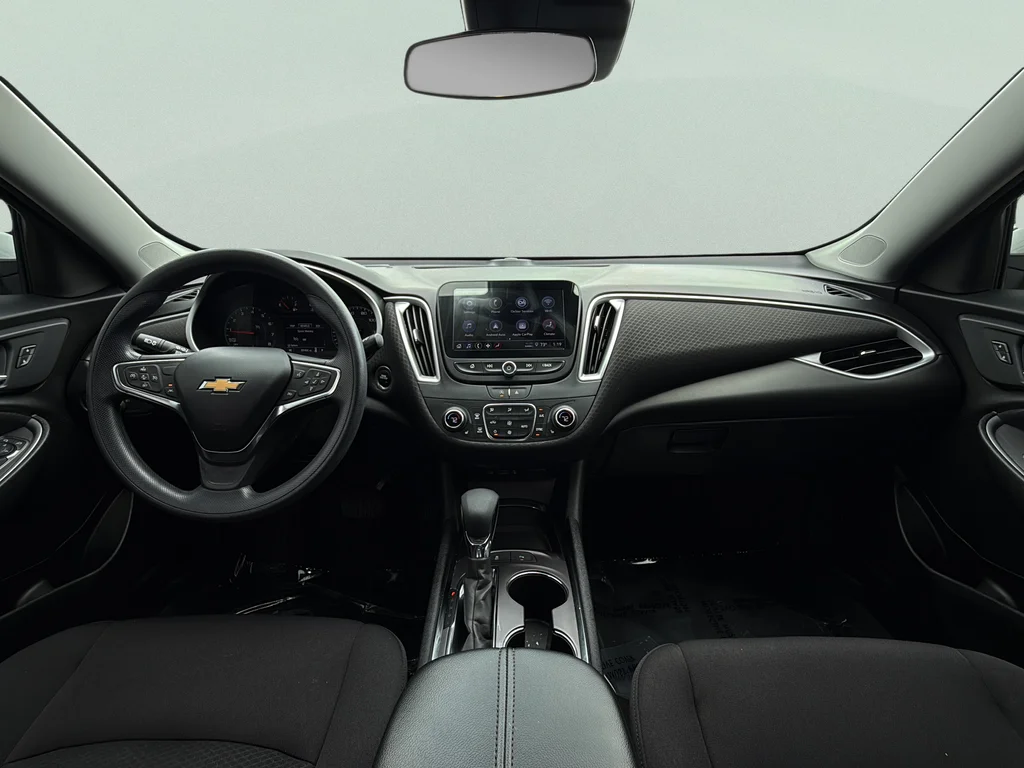 Used 2024 Summit White Chevrolet LT image 24