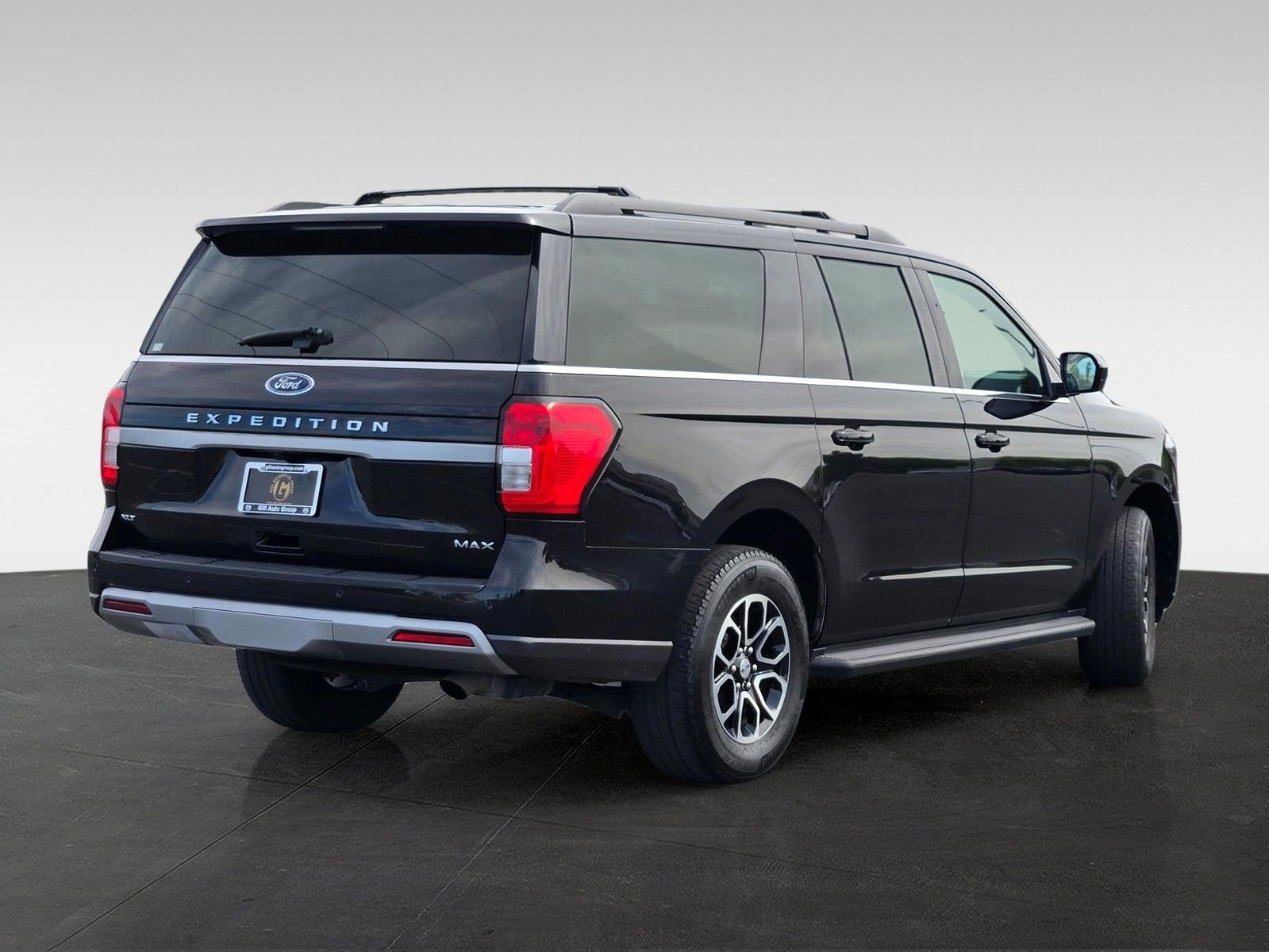 2024 Ford Expedition Max XLT photo 2