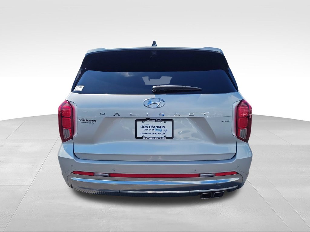 Used 2024 Silver Hyundai Calligraphy image 4