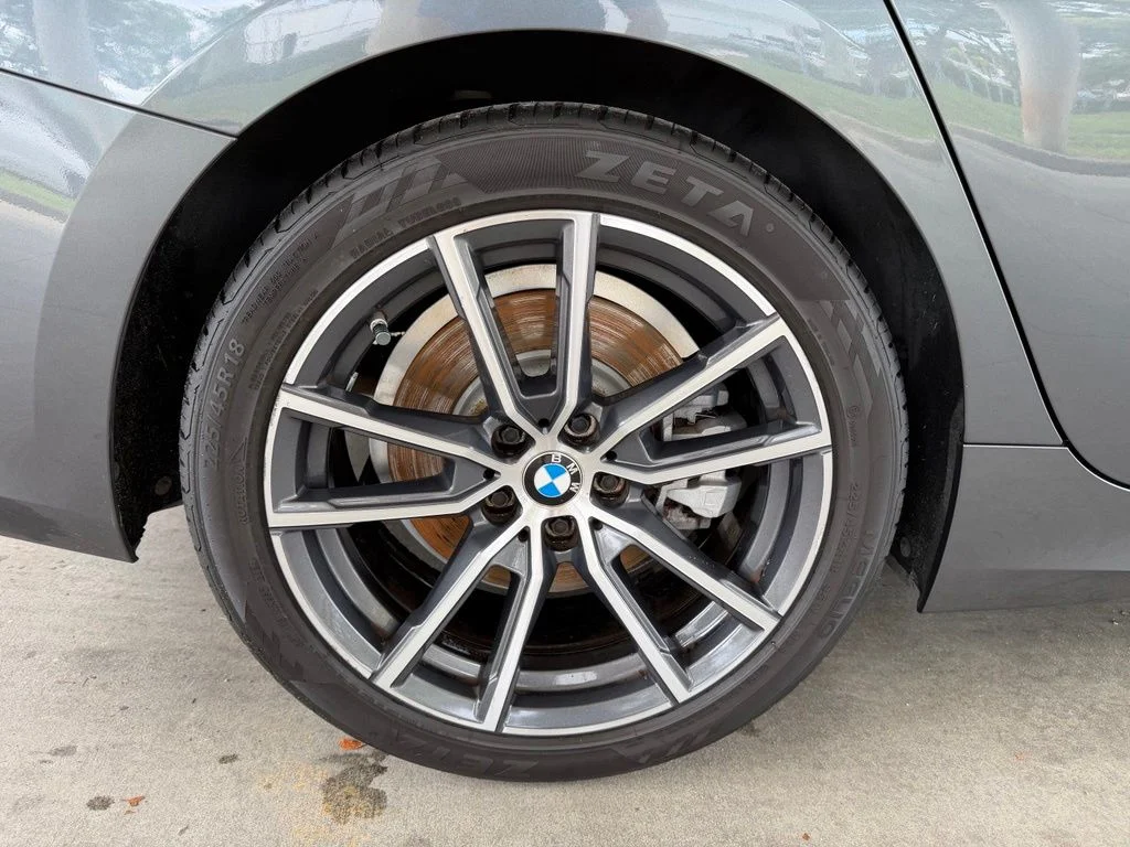 Used 2021 Gray BMW 330i image 21
