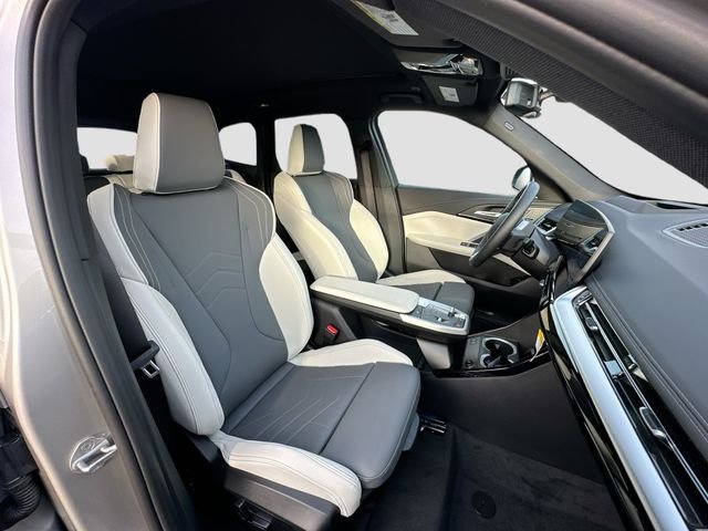 New 2026 Silver BMW xDrive28i image 23