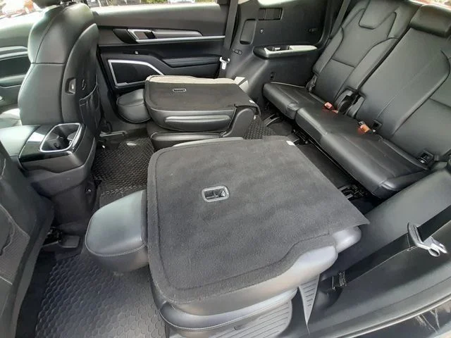 Used 2021 Black Kia S image 44