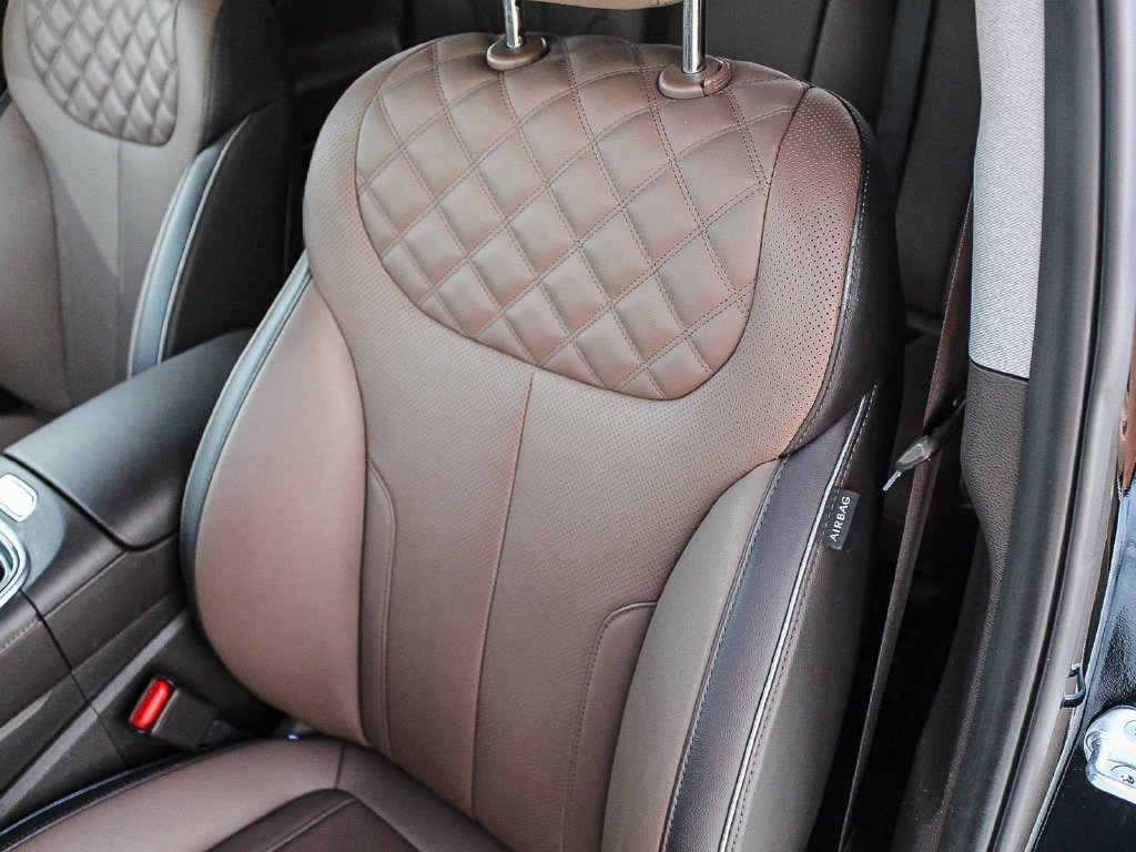Used 2023 Black Hyundai Limited image 28