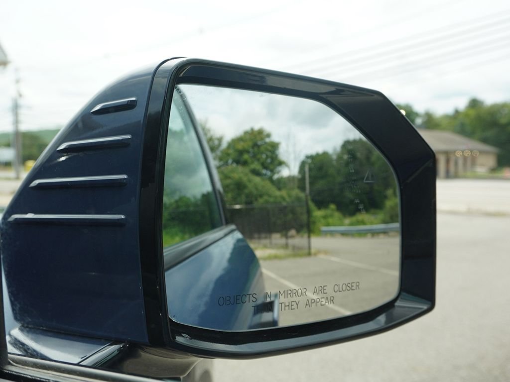 Used 2027 Black Kia S image 45