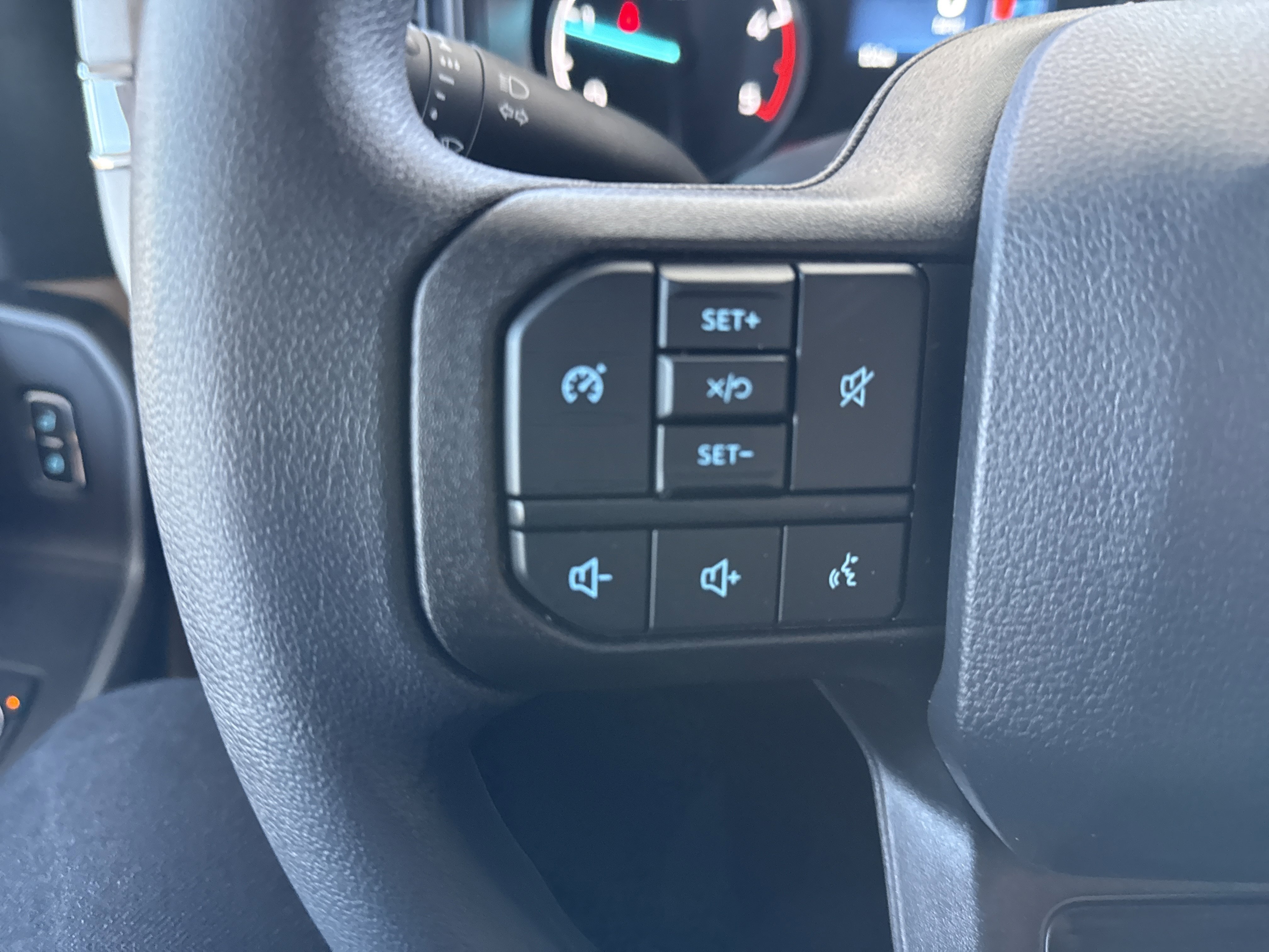2026 Ford F-350 Super Duty XLT - Photo 30