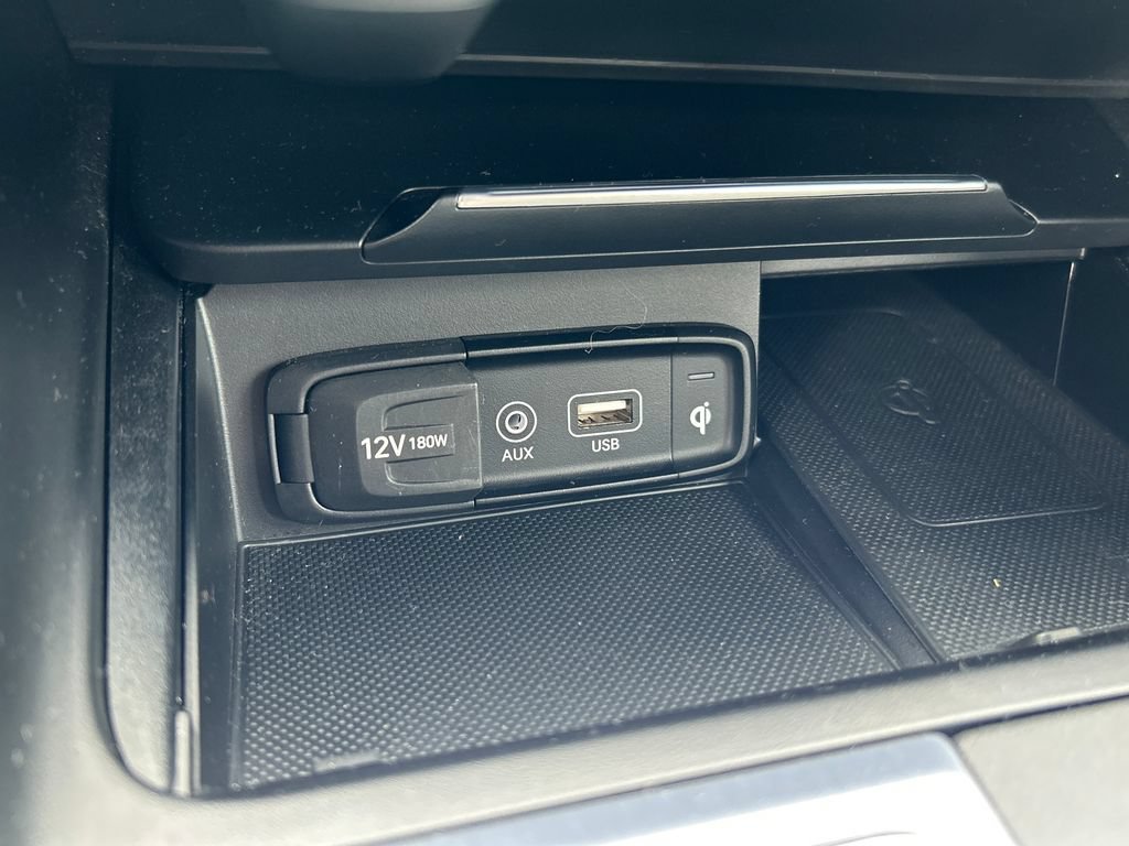 2021 GENESIS G70 Standard - Photo 28