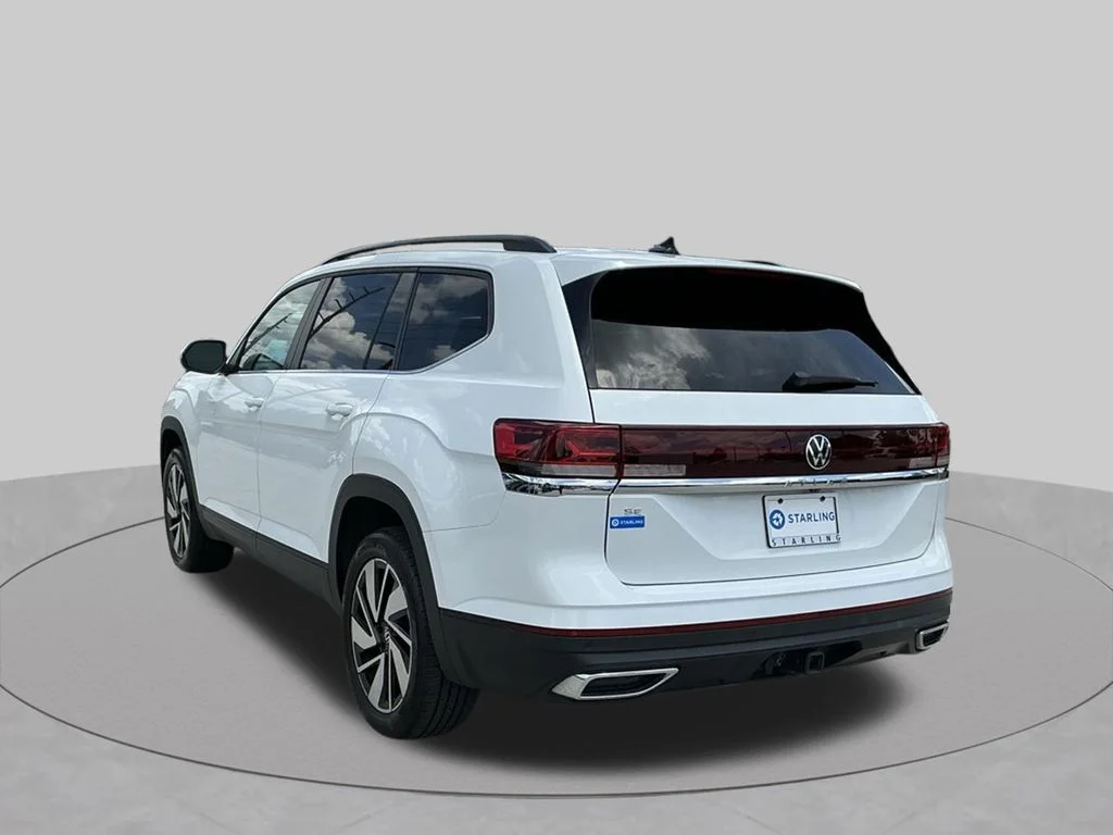 Used 2024  Volkswagen 2.0T SE w/Technology image 9