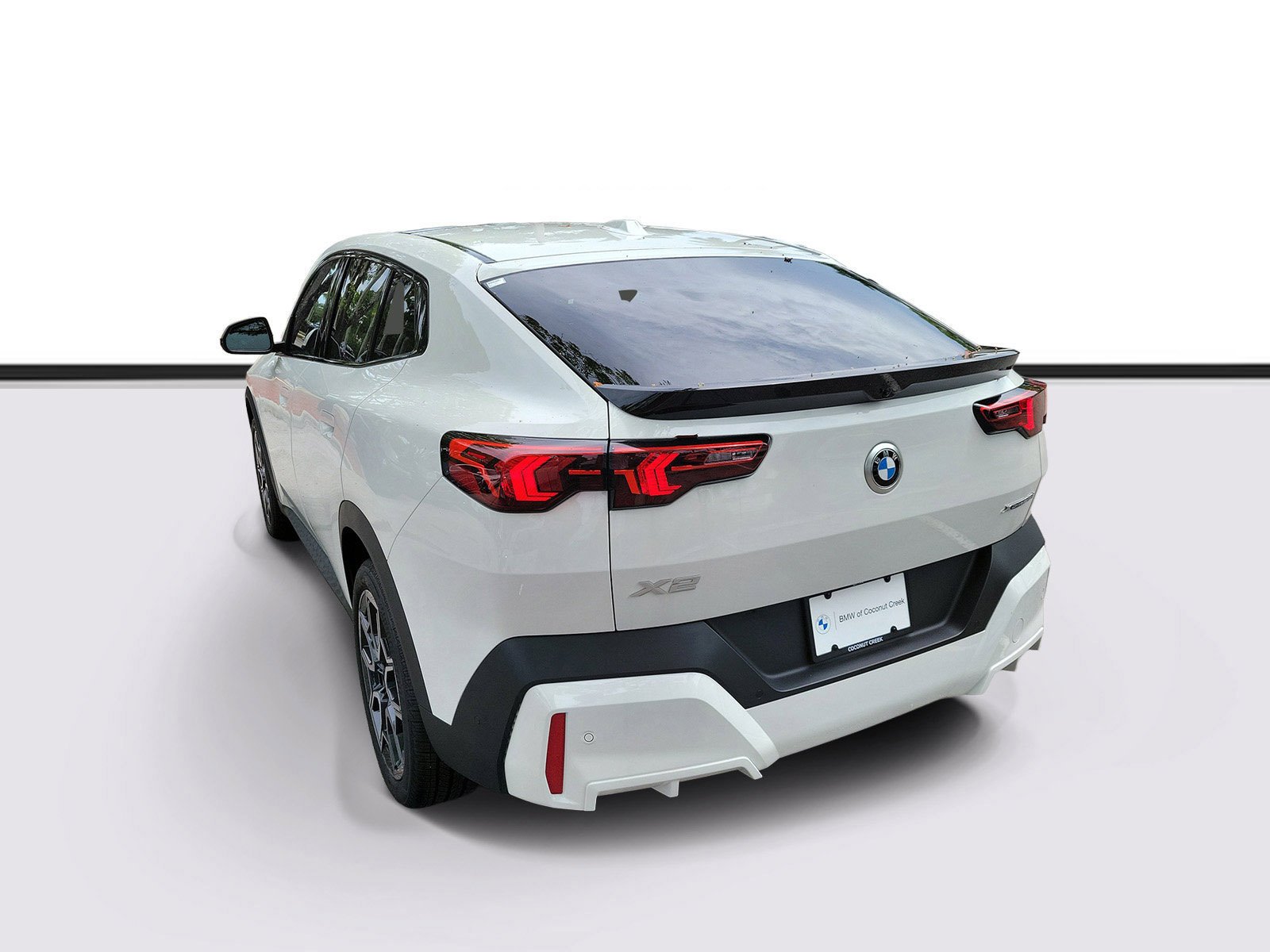 New 2026 Alpine White BMW xDrive28i image 3