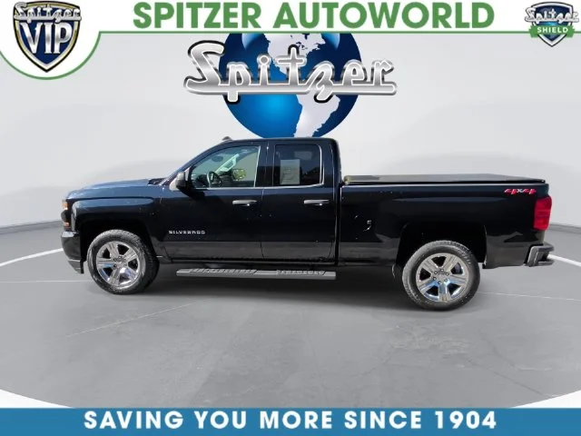 Used 2018 Black Chevrolet Custom image 10