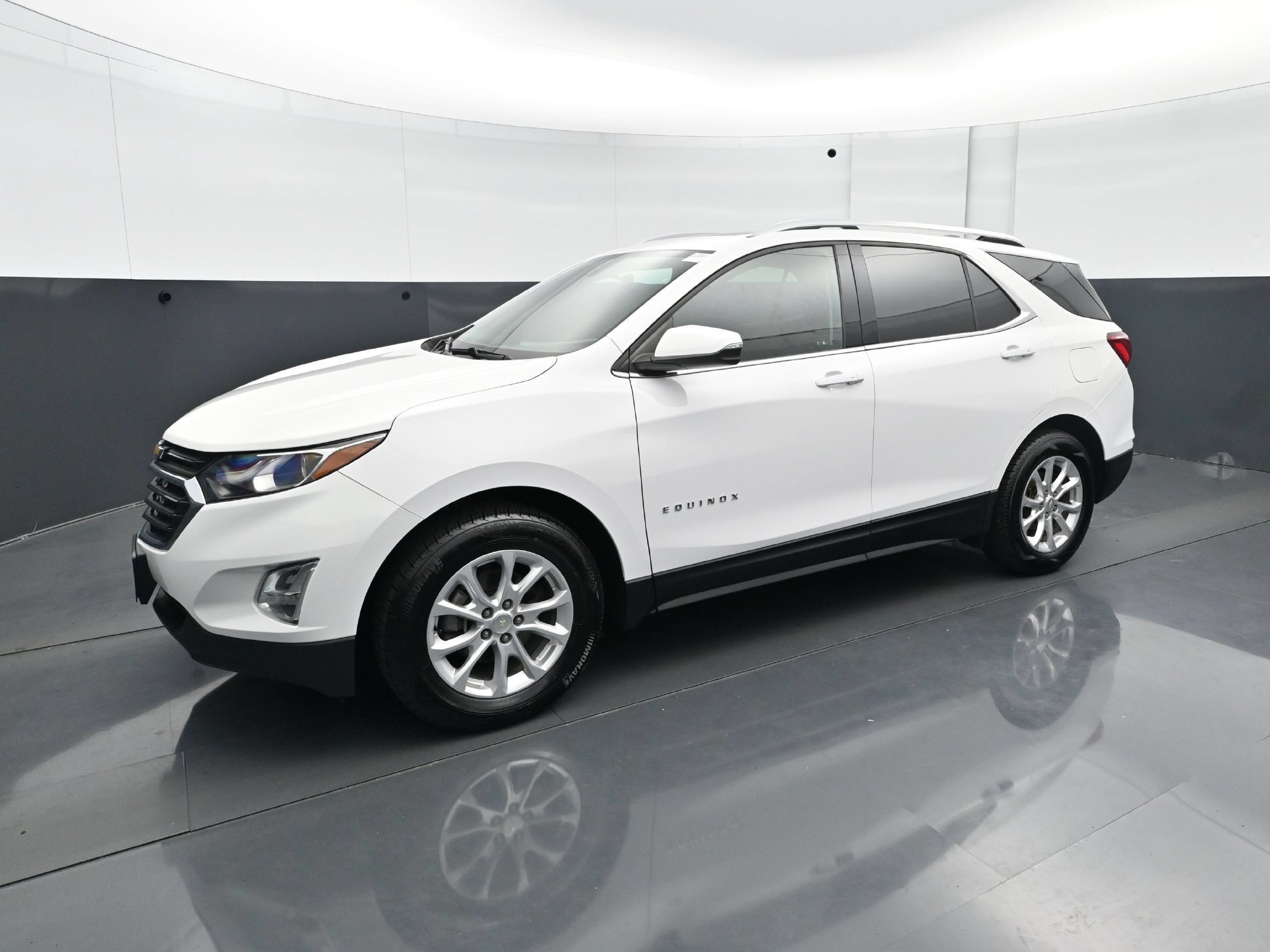 Used 2018 Chevrolet Equinox LT with VIN 3GNAXJEV5JL101976 for sale in White Bear Lake, Minnesota