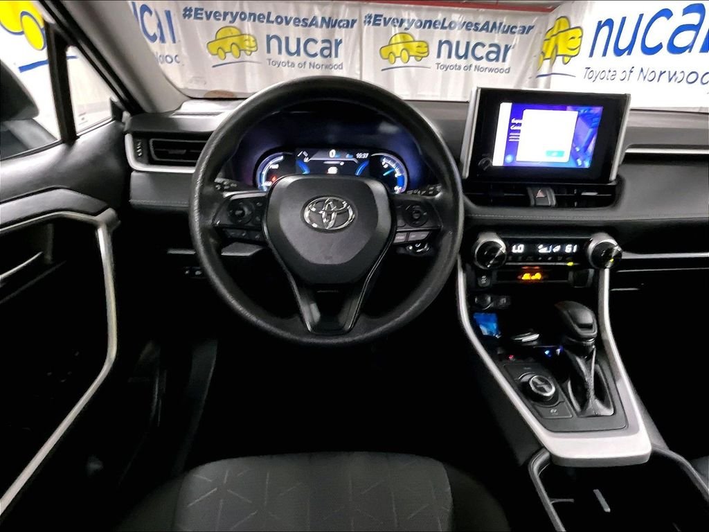 Used 2025 Silver Toyota XLE image 17