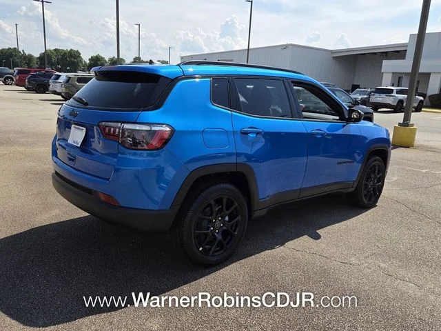 New 2026 Hydro Blue Pearl-Coat Exterior Paint Jeep Latitude image 11
