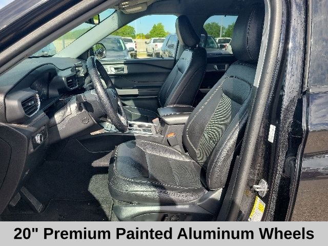 Used 2023 Black Ford Limited image 17