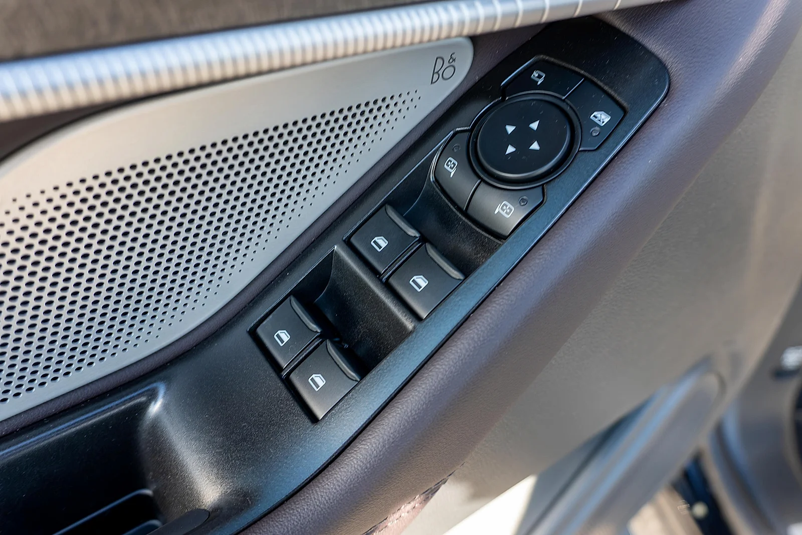 New 2027 Agate Black Metallic Ford Platinum™ image 15