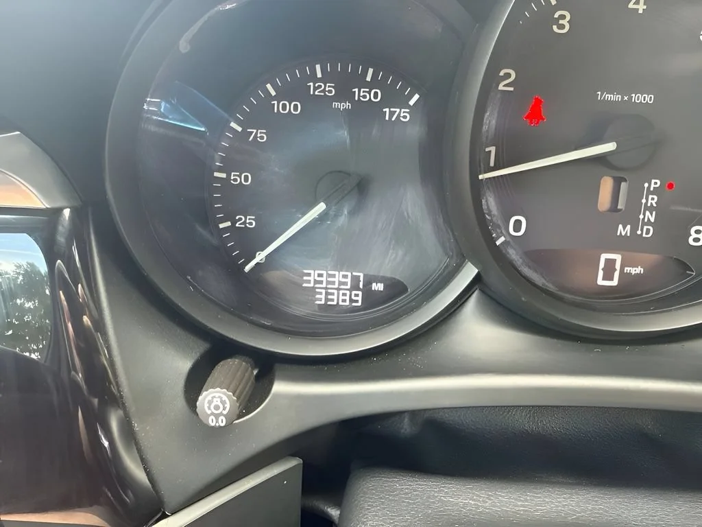 Used 2023  Porsche  image 34