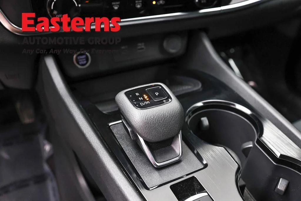 Used 2023 Gray Nissan S image 15