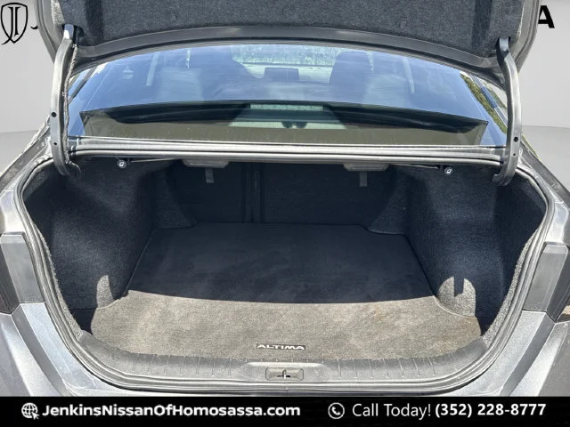 Used 2024 Gray Nissan 2.5 SR image 21