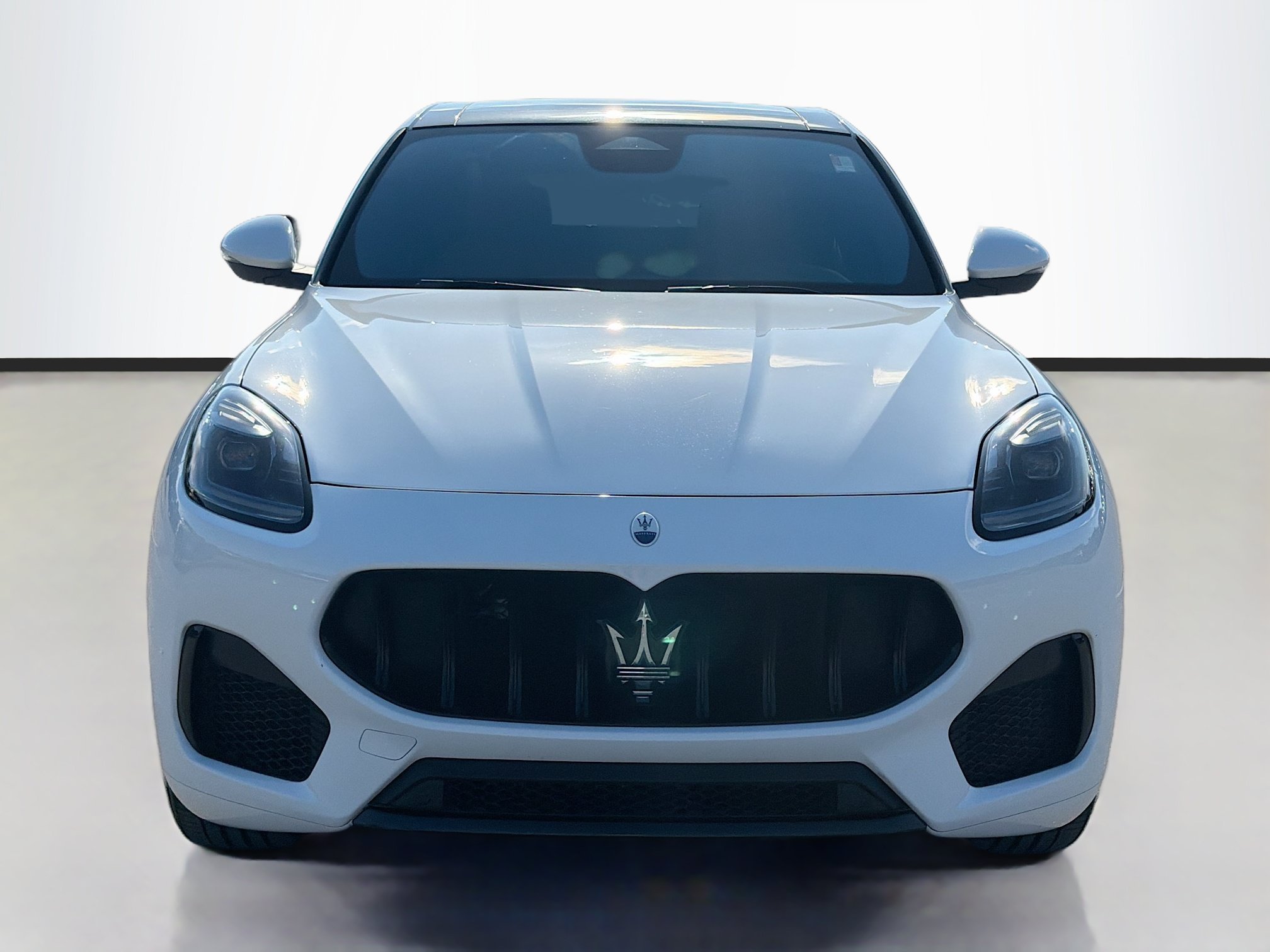 Used 2023 Bianco Maserati Modena image 8