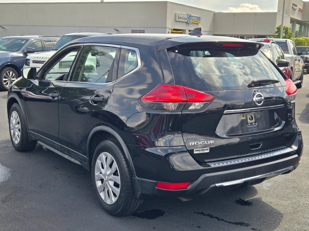 Used 2017 Black Nissan S image 13