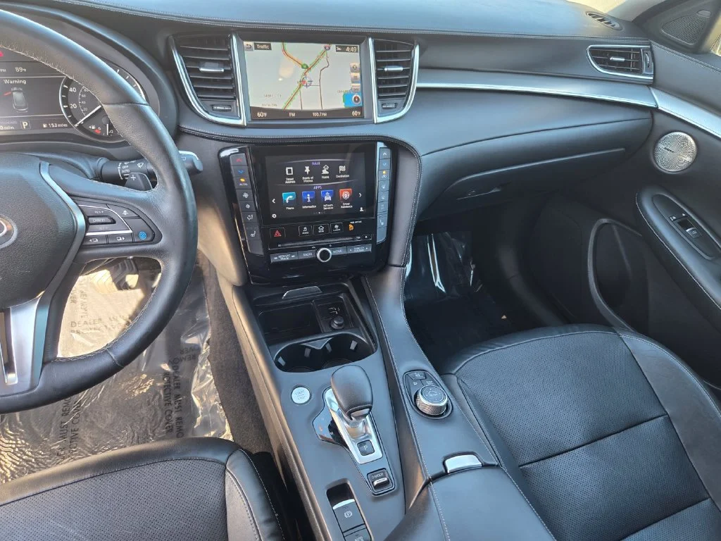 Used 2019 Lunar INFINITI ESSENTIAL image 22