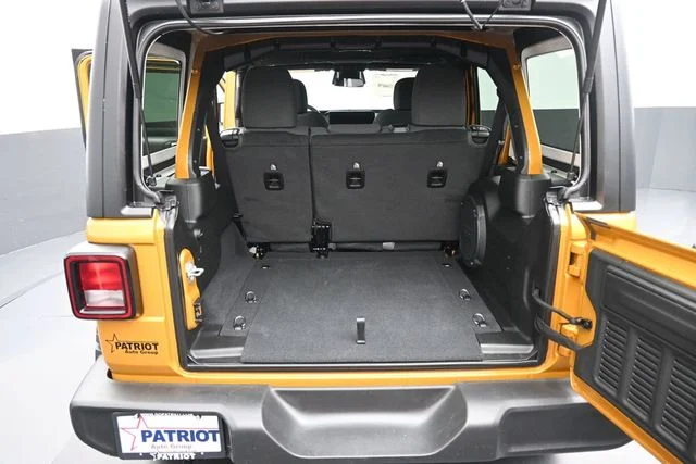 New 2026 Goldilocks Exterior Paint Jeep Sport S image 13