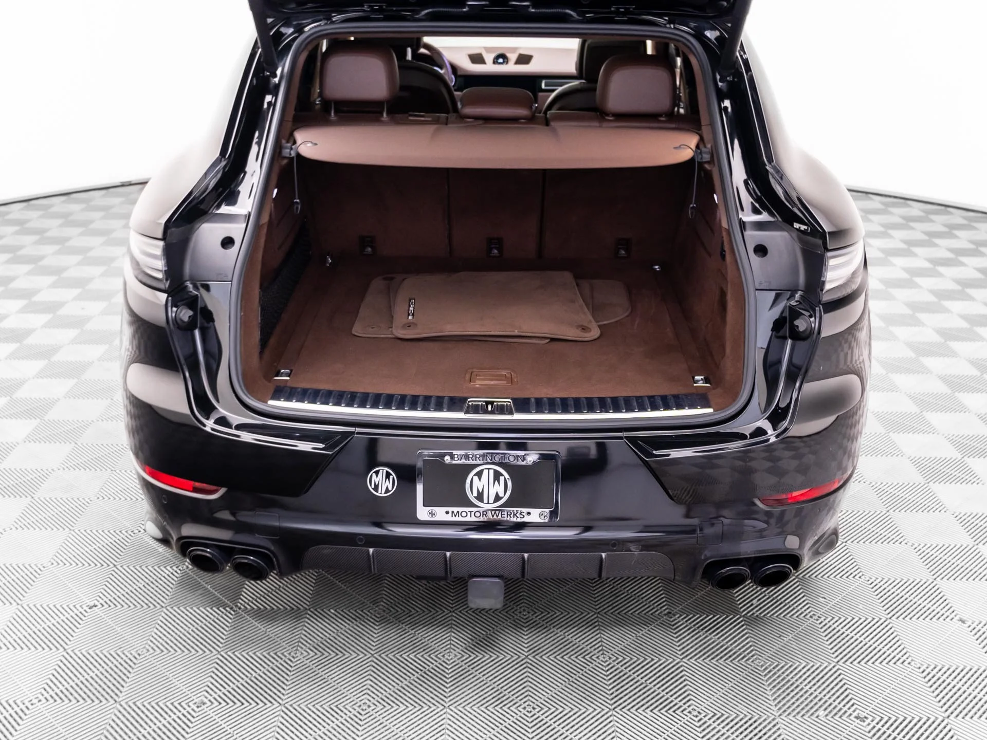 Used 2023 Black Porsche Platinum Edition image 30