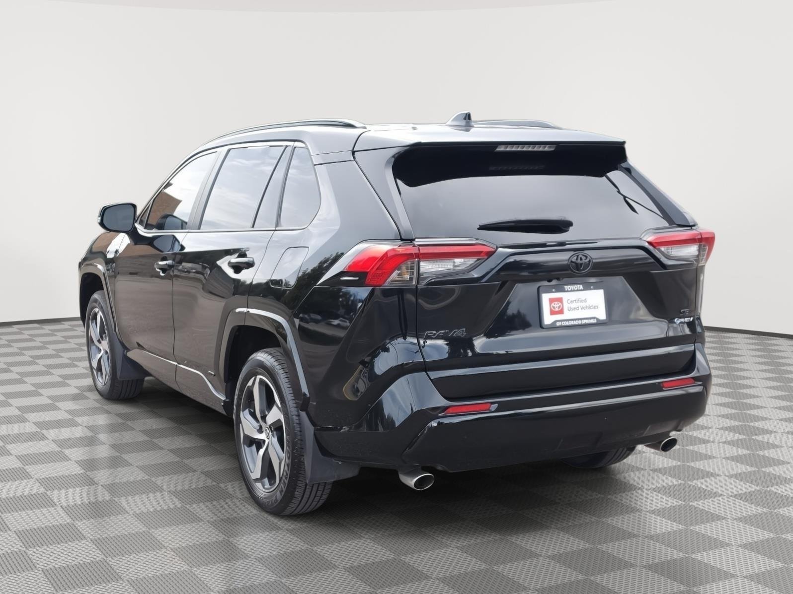 Certified Used 2025 Midnight Black Metallic Toyota SE image 16