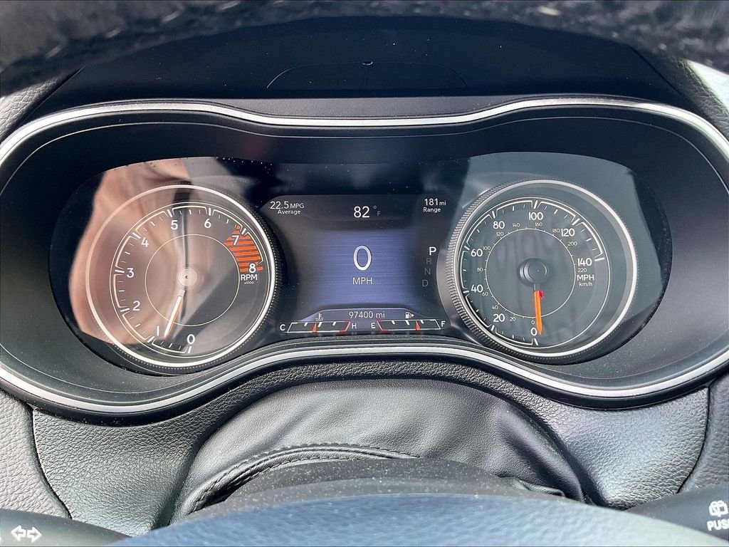Used 2019 Bright White Clearcoat Jeep Limited image 24